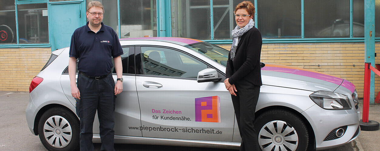 Maik Richter und Nancy Moser betreuen die Kunden der Piepenbrock-NSL