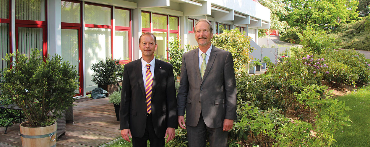Enge Zusammenarbeit zwischen Oliver Kuhn (Piepenbrock) und Frank Peters (Direktor Augustinum Bad Soden)