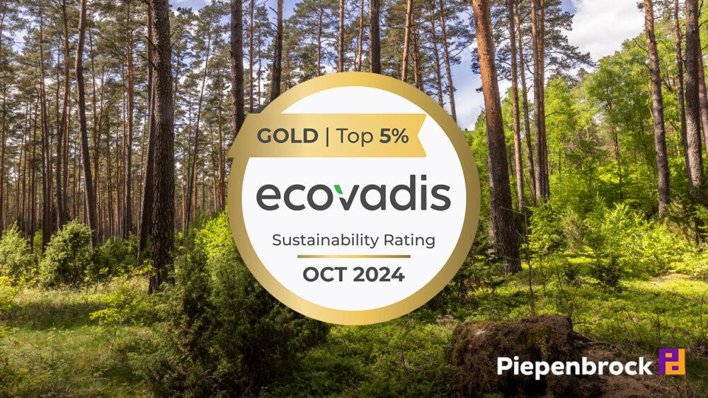 Goldsiegel von Ecovadis vor Wald-Hintergrund