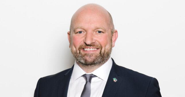 Im Interview: Wolfgang Molitor, Hauptgeschäftsführer des Bundesinnungsverbandes des Gebäudereiniger-Handwerks (BIV)
