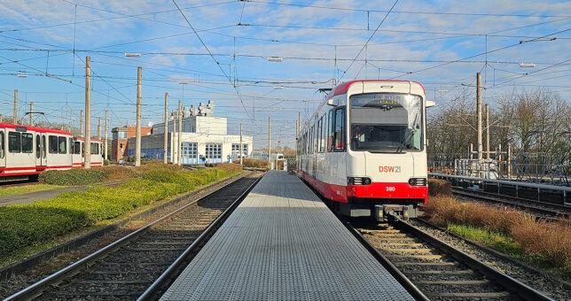 In der Verkehrsmittelreinigung reinigt Piepenbrock die Straßenbahnen für die Dortmunder Stadtwerke AG.