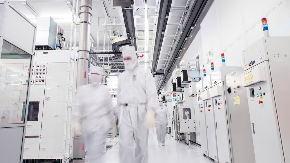 Arbeiten in der Hightech-Fabrik