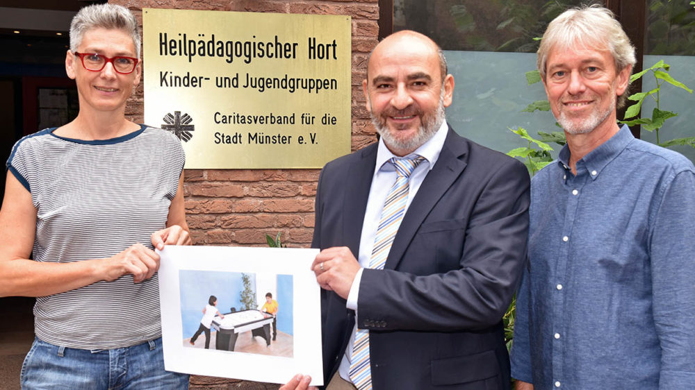 Spende für Hortkinder in Münster