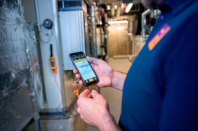 Messung durch Piepenbrock Mitarbeiter für das Energiemanagement.