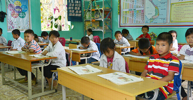 Kinder im Klassenzimmer