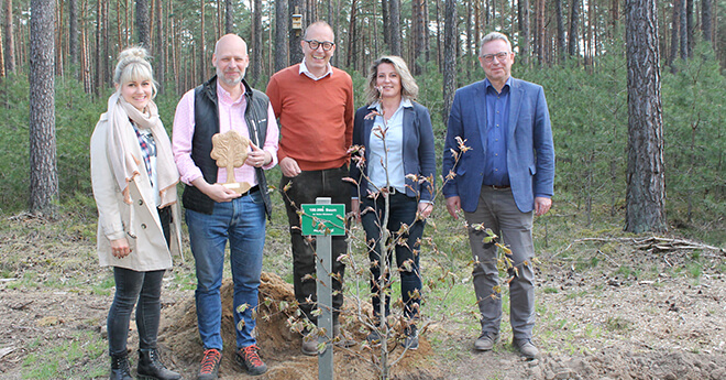 100.000. Baum für den Piepenbrock Forst